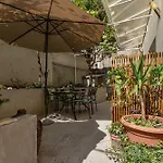 Hidden Garden , Stylish In Old Town