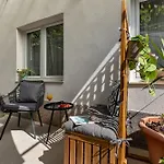 Hidden Garden , Stylish In Old Town マカルスカ
