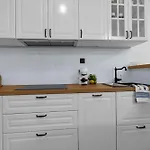 Hidden Garden , Stylish In Old Town Апартаменты *