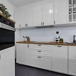 Hidden Garden , Stylish In Old Town Макарска