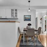 Апартаменты Hidden Garden , Stylish In Old Town