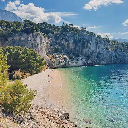 Hidden Garden , Stylish In Old Town Apartman Makarska