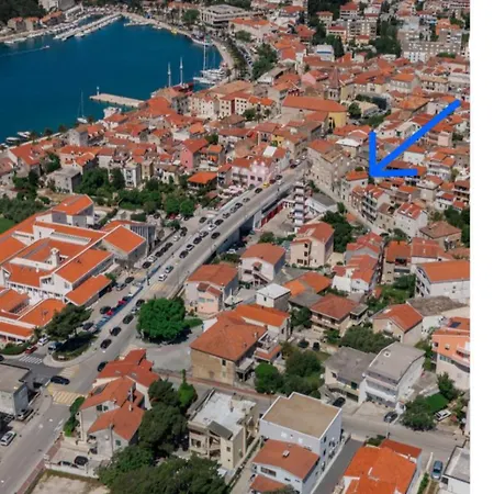 Hidden Garden , Stylish In Old Town Appartamento Makarska