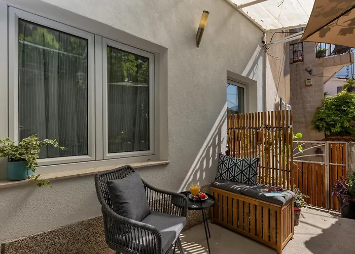 Hidden Garden , Stylish In Old Town Makarska