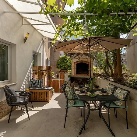 Hidden Garden , Stylish In Old Town * Makarska