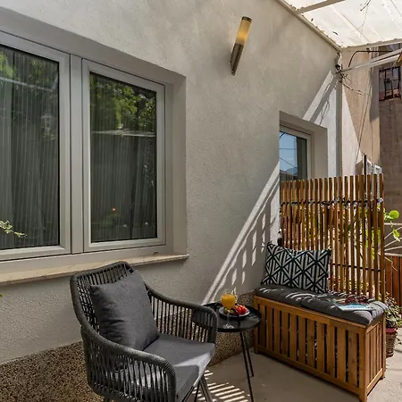 Hidden Garden , Stylish In Old Town Makarska