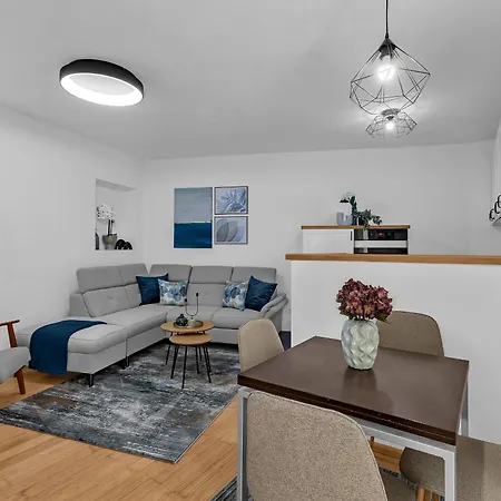 Hidden Garden , Stylish In Old Town Makarska